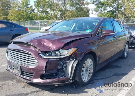 2013 Ford Fusion Energi Titanium из США, поврежденный, VIN 3FA6P0SU5DR373584